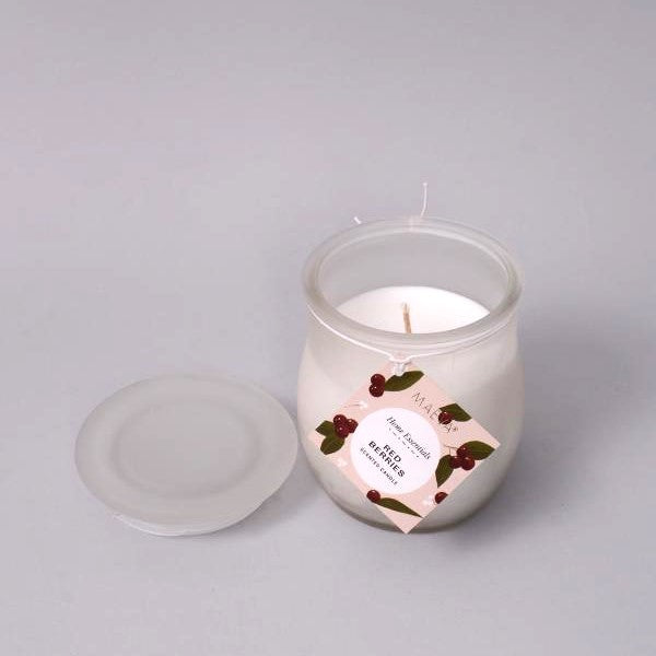 Red Berries Frosted 10 Oz Candle