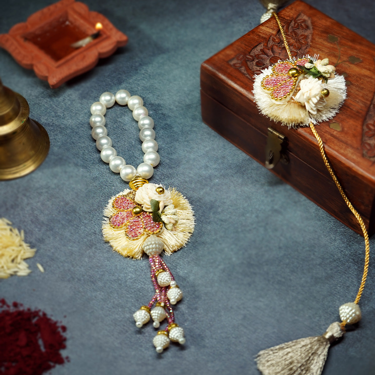 BUTTON CRYP Couple Rakhi Golden Color – Special Rakhi Set
