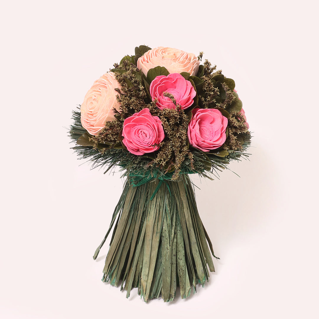 Blooming dale oversized roses flower bouquet to celebrate love