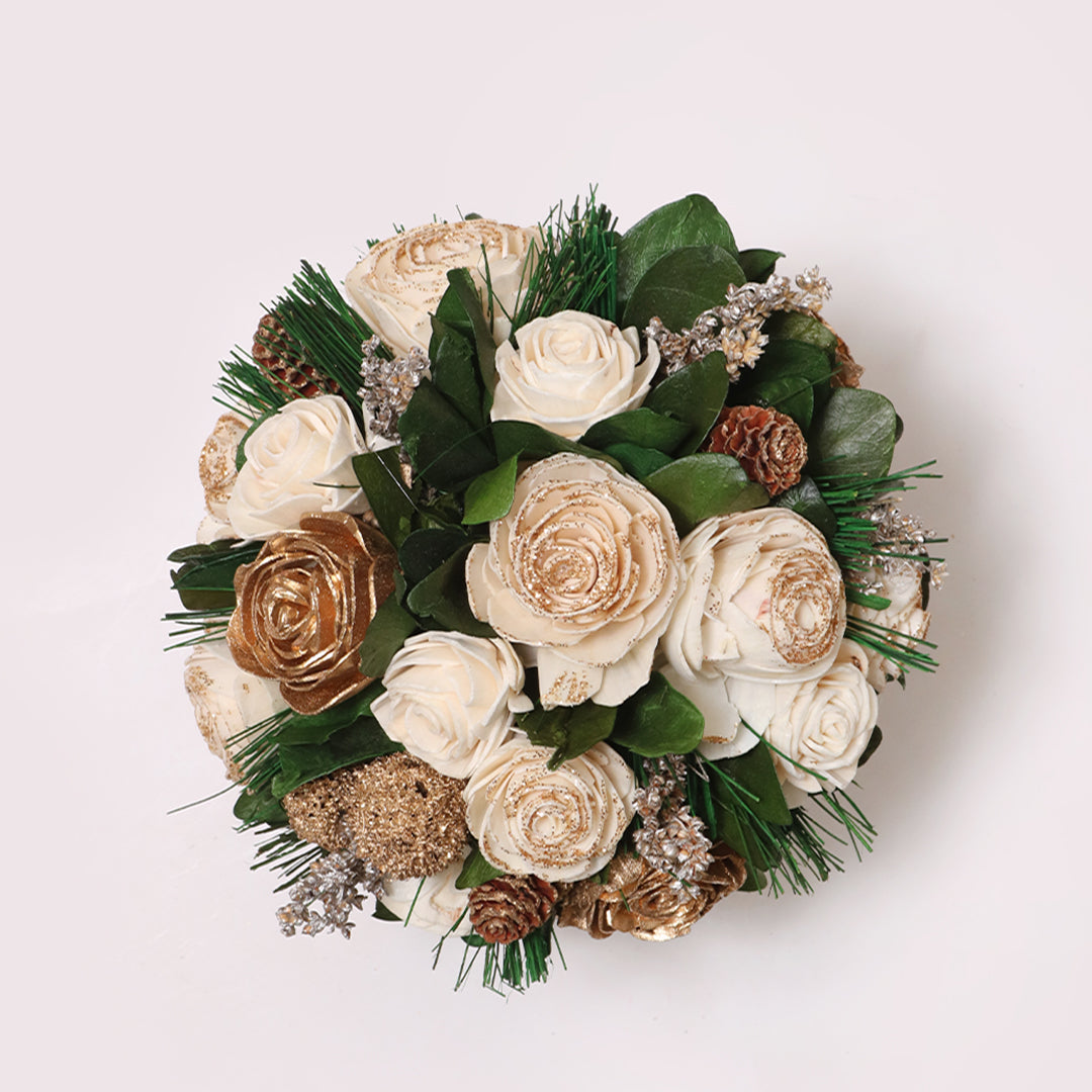 Beige & Gold Table Decor