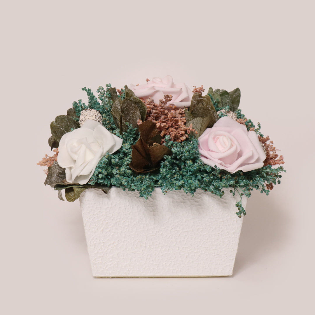 Winter's Grace Table Decor