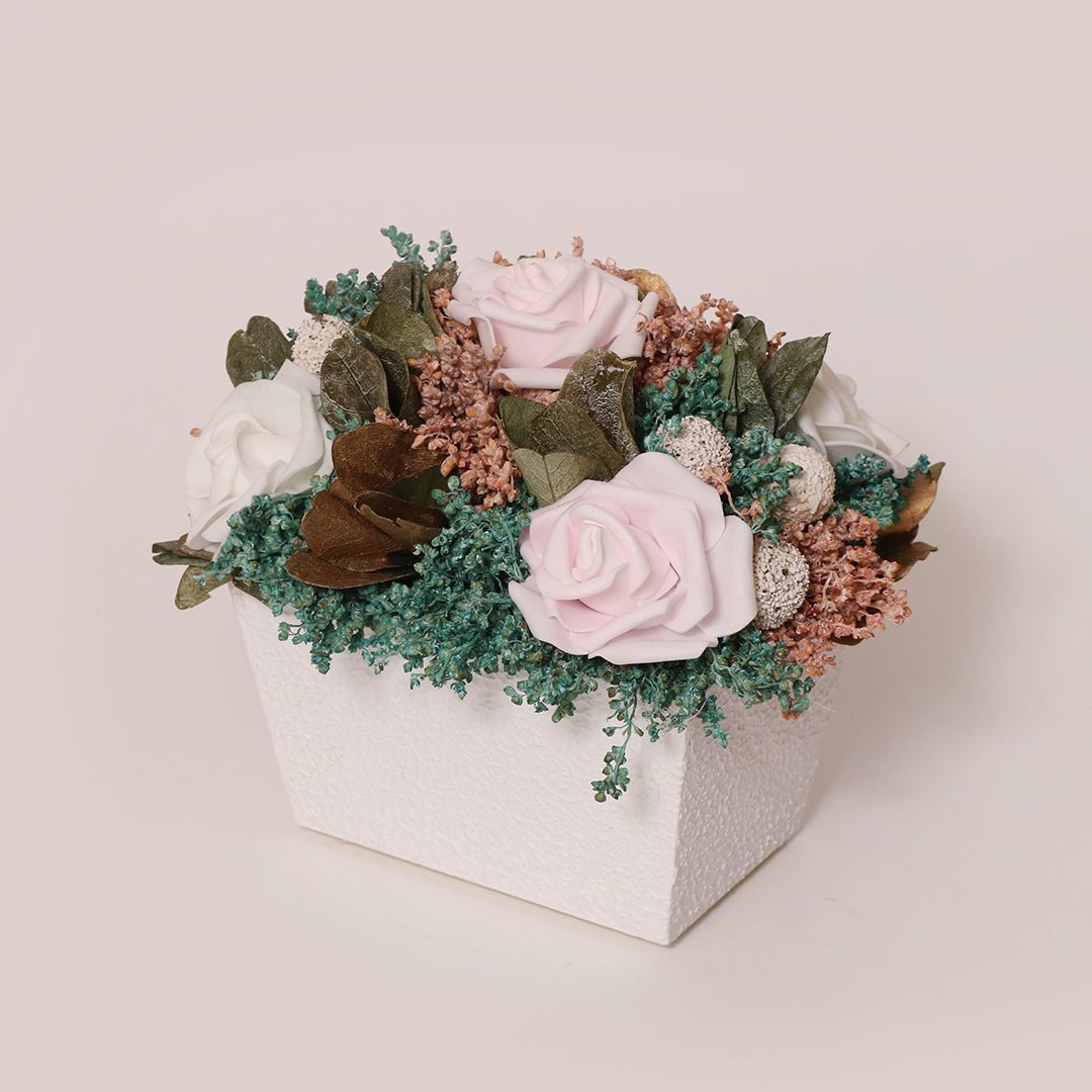 Winter's Grace Table Decor