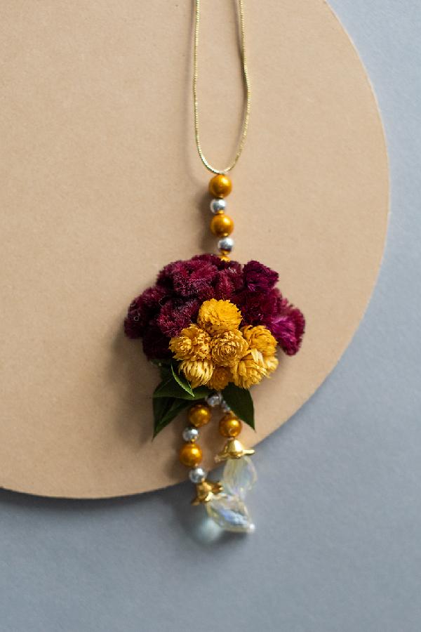 Celosia Rakhi